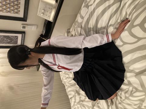 セーラー服でエッチの前